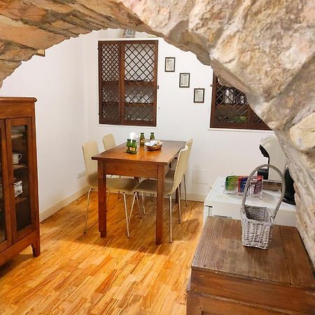 All'Ombra Di San Francesco - Myassisisuite, I Dettagli Che Fanno La Differenza - Centralissimo - A 110 Mt Dalla Basilica Asyż Zewnętrze zdjęcie